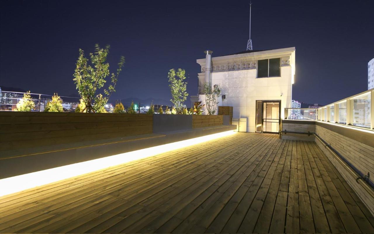 Hotel Lazy Heaven Changwon Extérieur photo