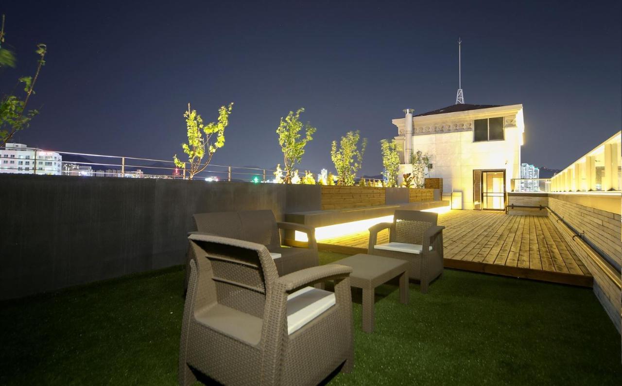Hotel Lazy Heaven Changwon Extérieur photo