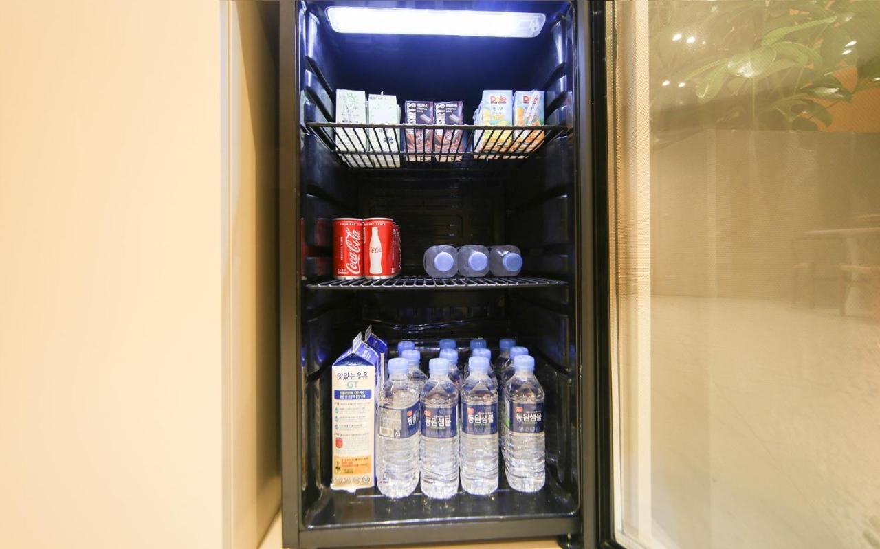 Hotel Lazy Heaven Changwon Extérieur photo