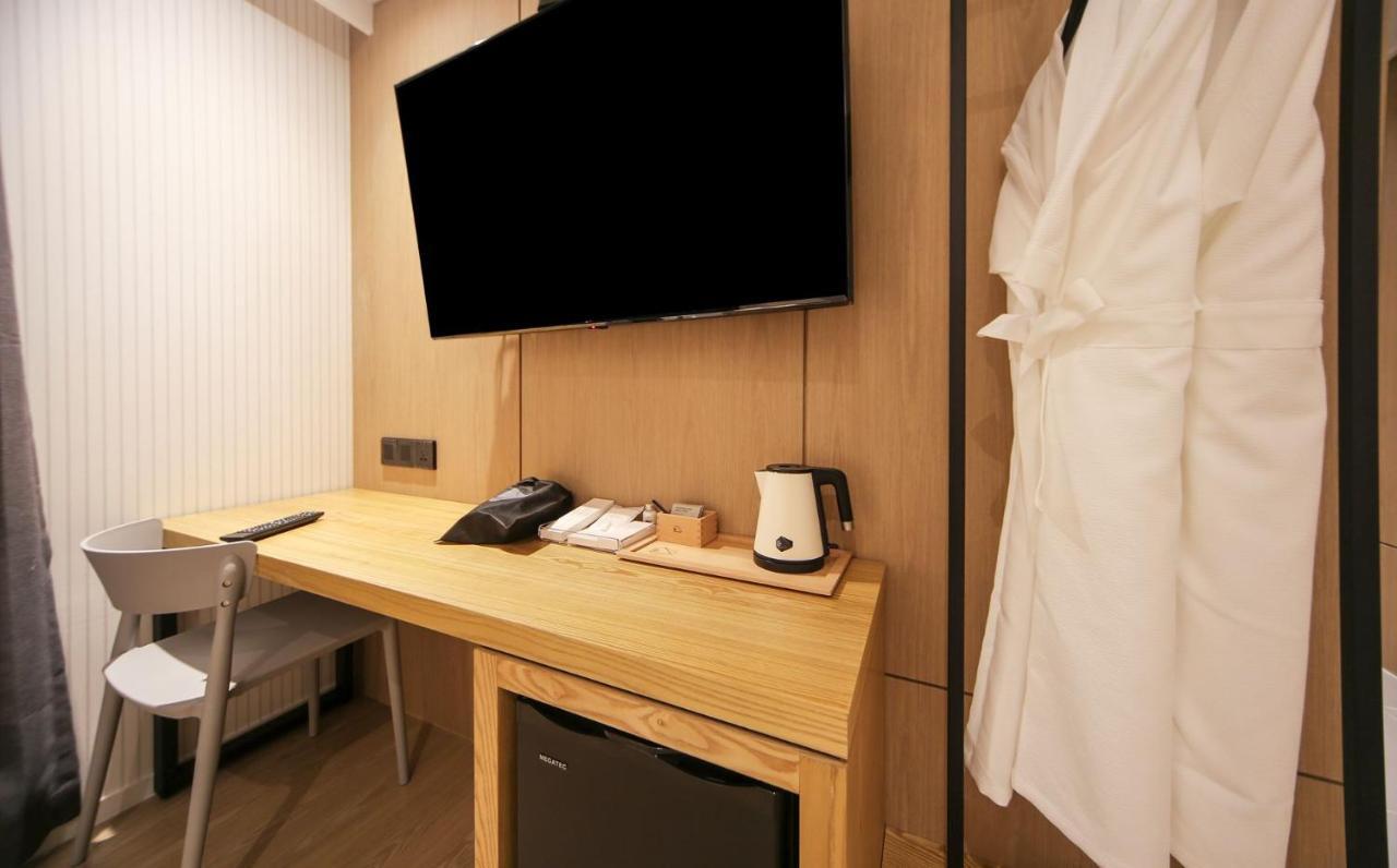 Hotel Lazy Heaven Changwon Extérieur photo